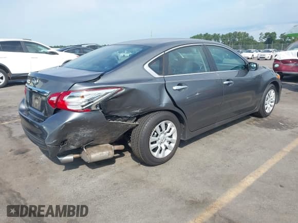 ✅ 2017 Nissan Altima S • VIN: 1N4AL3AP0HC147105 • Lot: 43075568. Wystawiony na IAAI z przebiegiem 74 286 mil. Bezpłatny archiwum sprzedaży aukcyjnych z USA i szczegółowy raport historii pojazdu na DreamBid. Zdjęcie 4.