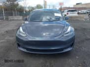 ✅ 2022 Tesla Model 3 Long Range • VIN: 5YJ3E1EB2NF203477 • Lot: 42037932. Wystawiony na IAAI z przebiegiem 56 509 mil. Bezpłatny archiwum sprzedaży aukcyjnych z USA i szczegółowy raport historii pojazdu na DreamBid. Zdjęcie 12.