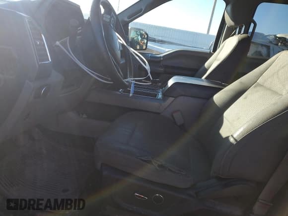 ✅ 2015 Ford F-150 XLT • VIN: 1FTFW1EF5FKF24219 • Lot: 86448525. Listed on Copart with 240,261 mi. Free auction sales archive from the USA and detailed vehicle history report at DreamBid. Image 7.