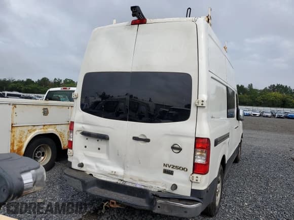 ✅ 2012 Nissan NV S • VIN: 1N6AF0LY3CN108413 • Лот: 70065885. Опубликован ранее на Copart с пробегом 208 713 миль. Бесплатный доступ к архиву аукционных продаж из США и подробный отчёт об истории автомобиля на DreamBid. Изображение 6.