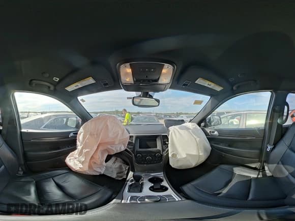 ✅ 2018 Jeep Grand Cherokee Limited • VIN: 1C4RJFBG1JC446594 • Lot: 43449012. Wystawiony na IAAI z przebiegiem 96 827 mil. Bezpłatny archiwum sprzedaży aukcyjnych z USA i szczegółowy raport historii pojazdu na DreamBid. Zdjęcie 19.