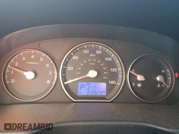 2012 Hyundai Santa Fe SE с VIN 5XYZH4AG3CG140304, выставлен на аукционе Copart как лот 47563144 с пробегом 83 823 миль миль и На запчасти • Non repairable. История ставок и продаж доступна на DreamBid. Изображение 9.