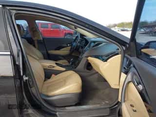 2013 Hyundai Azera с VIN KMHFH4JG3DA212621, выставлен на аукционе IAAI как лот 41558430 с пробегом 236 327 миль миль и . История ставок и продаж доступна на DreamBid. Изображение 5.