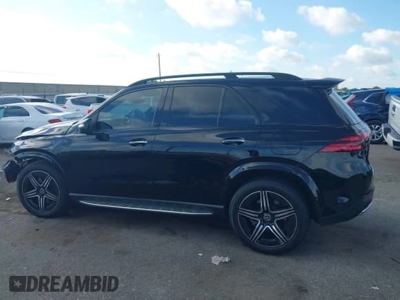 ✅ 2024 Mercedes-Benz GLE 450e • VIN: 4JGFB4GBXRB150195 • Lot: 43293702. Listed on IAAI with 25,936 mi. Free auction sales archive from the USA and detailed vehicle history report at DreamBid. Image 14.