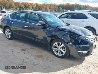 ✅ 2015 Nissan Altima S • VIN: 1N4AL3AP1FN357679 • Лот: 43561770. Опубликован ранее на IAAI с пробегом 37 955 миль. Бесплатный доступ к архиву аукционных продаж из США и подробный отчёт об истории автомобиля на DreamBid. Изображение 1.