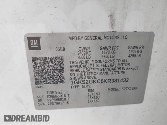 ✅ 2019 GMC Yukon XL SLT • VIN: 1GKS2GKC5KR381432 • Lot: 42233287. Wystawiony na IAAI z przebiegiem 141 838 mil. Bezpłatny archiwum sprzedaży aukcyjnych z USA i szczegółowy raport historii pojazdu na DreamBid. Zdjęcie 9.