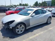 ✅ 2012 Hyundai Genesis Coupe 2.0T • VIN: KMHHT6KD0CU070569 • Лот: 42588532. Опубликован ранее на IAAI с пробегом 198 200 миль. Бесплатный доступ к архиву аукционных продаж из США и подробный отчёт об истории автомобиля на DreamBid. Изображение 2.