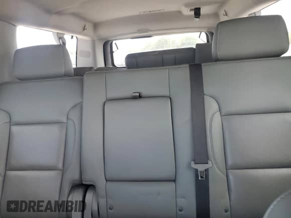 2019 Chevrolet Suburban LT z VIN 1GNSKHKC8KR312078, wystawiony jako Copart lot #66481894 z przebiegiem 89 586 mil mil oraz Szkoda całkowita • Salvage title. Historia ofert i sprzedaży dostępna na DreamBid. Obrazek 10.