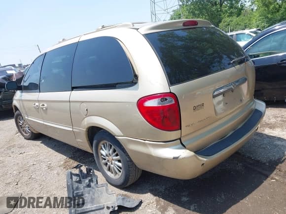 ✅ 2001 Chrysler Town & Country Limited • VIN: 2C8GP64L51R161953 • Лот: 42463900. Опубликован ранее на IAAI с пробегом 147 925 миль. Бесплатный доступ к архиву аукционных продаж из США и подробный отчёт об истории автомобиля на DreamBid. Изображение 3.
