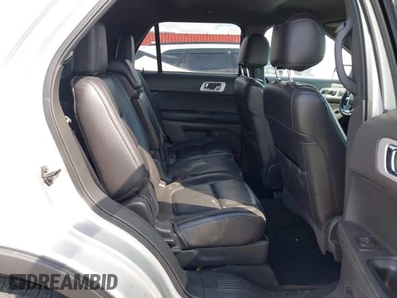 ✅ 2013 Ford Explorer Limited • VIN: 1FM5K8F86DGB72067 • Lot: 42014199. Wystawiony na IAAI z przebiegiem 210 132 mil. Bezpłatny archiwum sprzedaży aukcyjnych z USA i szczegółowy raport historii pojazdu na DreamBid. Zdjęcie 8.