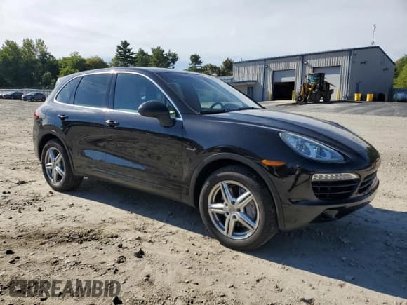 ✅ 2013 Porsche Cayenne Diesel • VIN: WP1AF2A21DLA36796 • Lot: 84369035. Wystawiony na Copart z przebiegiem 613 567 mil. Bezpłatny archiwum sprzedaży aukcyjnych z USA i szczegółowy raport historii pojazdu na DreamBid. Zdjęcie 4.
