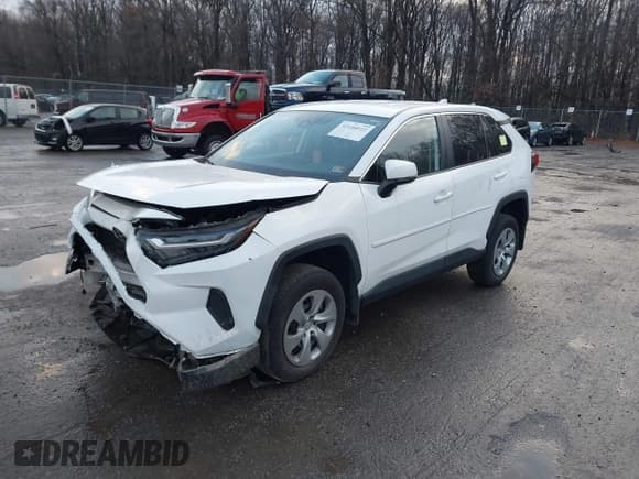✅ 2023 Toyota RAV4 LE • VIN: 2T3K1RFV0PC234322 • Lot: 43100522. Wystawiony na IAAI z przebiegiem 44 515 mil. Bezpłatny archiwum sprzedaży aukcyjnych z USA i szczegółowy raport historii pojazdu na DreamBid. Zdjęcie 2.