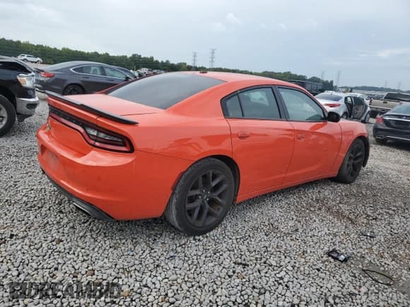 ✅ 2021 Dodge Charger SXT • VIN: 2C3CDXBG8MH570306 • Лот: 71050865. Опубликован ранее на Copart с пробегом 144 464 миль. Бесплатный доступ к архиву аукционных продаж из США и подробный отчёт об истории автомобиля на DreamBid. Изображение 3.