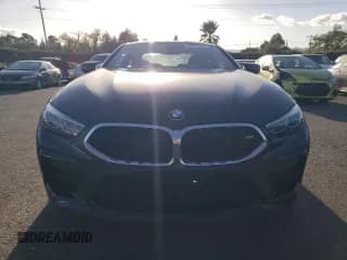 ✅ 2020 BMW M8 • VIN: WBSAE0C07LCD67008 • Lot: 75783143. Wystawiony na Copart z przebiegiem 14 697 mil. Bezpłatny archiwum sprzedaży aukcyjnych z USA i szczegółowy raport historii pojazdu na DreamBid. Zdjęcie 5.