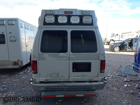 ✅ 2013 Ford Econoline Cargo Commercial • VIN: 1FDSS3ELXDDA25022 • Лот: 43672827. Опубликован ранее на IAAI с пробегом 339 102 миль. Бесплатный доступ к архиву аукционных продаж из США и подробный отчёт об истории автомобиля на DreamBid. Изображение 17.