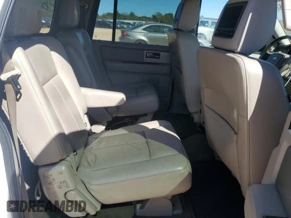 ✅ 2011 Ford Expedition Max Limited • VIN: 1FMJK2A57BEF29550 • Lot: 86774755. Listed on Copart with 249,030 mi. Free auction sales archive from the USA and detailed vehicle history report at DreamBid. Image 11.