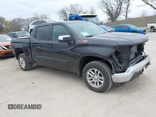 2024 Chevrolet Silverado 1500 LT with VIN 2GCUDDED1R1182544, listed as a IAAI auction lot 40800522 with 5,839 mi miles and . Bid and sale history available at DreamBid. Image 1.