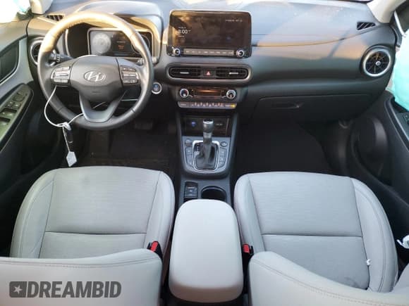 ✅ 2023 Hyundai Kona Limited • VIN: KM8K5CA38PU940534 • Lot: 84629645. Wystawiony na Copart z przebiegiem 31 224 mil. Bezpłatny archiwum sprzedaży aukcyjnych z USA i szczegółowy raport historii pojazdu na DreamBid. Zdjęcie 8.
