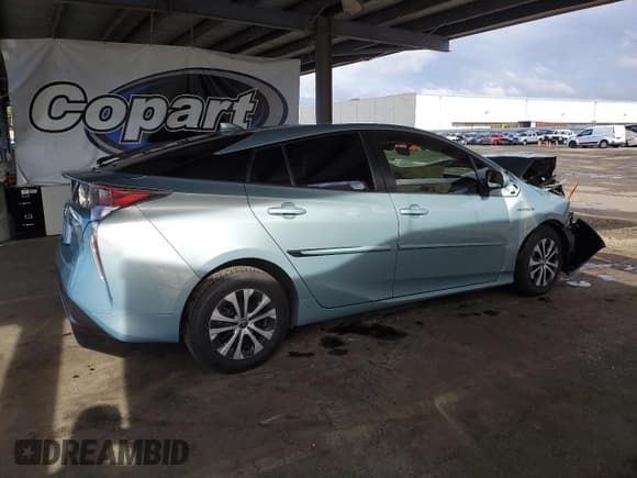 ✅ 2016 Toyota Prius Two • VIN: JTDKBRFU0G3506020 • Lot: 92873575. Wystawiony na Copart z przebiegiem 118 394 mil. Bezpłatny archiwum sprzedaży aukcyjnych z USA i szczegółowy raport historii pojazdu na DreamBid. Zdjęcie 3.