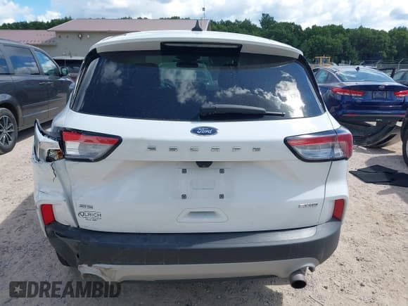 ✅ 2021 Ford Escape SE • VIN: 1FMCU9G68MUA42720 • Lot: 43084643. Listed on IAAI with Not provided. Free auction sales archive from the USA and detailed vehicle history report at DreamBid. Image 16.