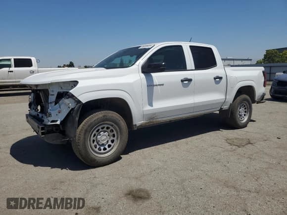 ✅ 2024 Chevrolet Colorado 2WD Work Truck • VIN: 1GCGSBEC0R1274054 • Lot: 56400025. Wystawiony na Copart z przebiegiem 23 427 mil. Bezpłatny archiwum sprzedaży aukcyjnych z USA i szczegółowy raport historii pojazdu na DreamBid. Zdjęcie 1.