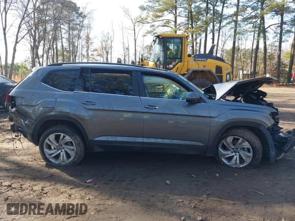 ✅ 2021 Volkswagen Atlas SE • VIN: 1V2HP2CA7MC601231 • Лот: 41085468. Опубликован ранее на IAAI с пробегом 56 946 миль. Бесплатный доступ к архиву аукционных продаж из США и подробный отчёт об истории автомобиля на DreamBid. Изображение 14.