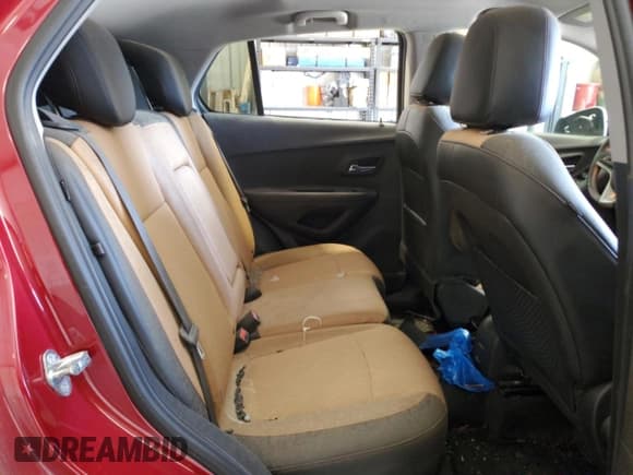 ✅ 2020 Chevrolet Trax LT • VIN: 3GNCJPSB3LL251921 • Lot: 90242385. Wystawiony na Copart z przebiegiem 24 960 mil. Bezpłatny archiwum sprzedaży aukcyjnych z USA i szczegółowy raport historii pojazdu na DreamBid. Zdjęcie 11.