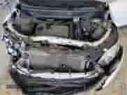 2020 Chevrolet Equinox LT z VIN 2GNAXKEV9L6140437, wystawiony jako Copart lot #89467805 z przebiegiem 118 515 mil mil oraz Czysty tytuł • Clean title. Historia ofert i sprzedaży dostępna na DreamBid. Obrazek 12.