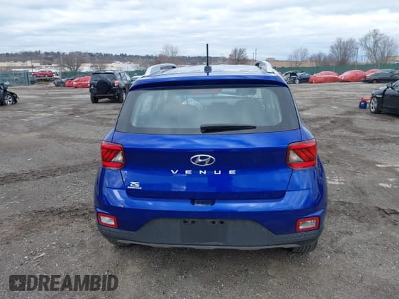 ✅ 2023 Hyundai Venue Limited • VIN: KMHRC8A33PU257464 • Lot: 41745001. Listed on IAAI with 8,264 mi. Free auction sales archive from the USA and detailed vehicle history report at DreamBid. Image 17.