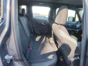 ✅ 2022 Jeep Renegade Altitude • VIN: ZACNJDE16NPN63919 • Лот: 82153355. Опубликован ранее на Copart с пробегом 18 576 миль. Бесплатный доступ к архиву аукционных продаж из США и подробный отчёт об истории автомобиля на DreamBid. Изображение 11.