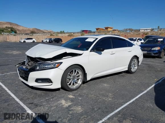 ✅ 2020 Honda Accord Sport • VIN: 1HGCV2F3XLA007730 • Lot: 43431473. Wystawiony na IAAI z przebiegiem 56 881 mil. Bezpłatny archiwum sprzedaży aukcyjnych z USA i szczegółowy raport historii pojazdu na DreamBid. Zdjęcie 18.