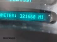 ✅ 2003 Chevrolet Silverado 2500HD LS • VIN: 1GCHC29U93E346552 • Lot: 43176633. Listed on IAAI with 321,668 mi. Free auction sales archive from the USA and detailed vehicle history report at DreamBid. Image 7.