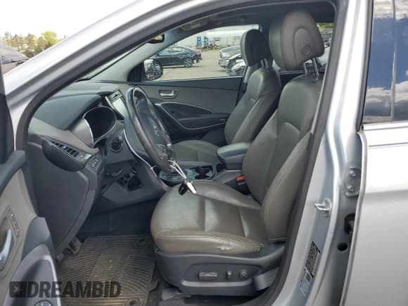 ✅ 2015 Hyundai Santa Fe Limited • VIN: KM8SRDHFXFU129391 • Лот: 53209114. Опубликован ранее на Copart с пробегом 114 593 миль. Бесплатный доступ к архиву аукционных продаж из США и подробный отчёт об истории автомобиля на DreamBid. Изображение 7.