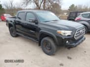 ✅ 2017 Toyota Tacoma SR5 • VIN: 5TFCZ5AN5HX112287 • Lot: 43654484. Listed on IAAI with 69,600 mi. Free auction sales archive from the USA and detailed vehicle history report at DreamBid. Image 1.
