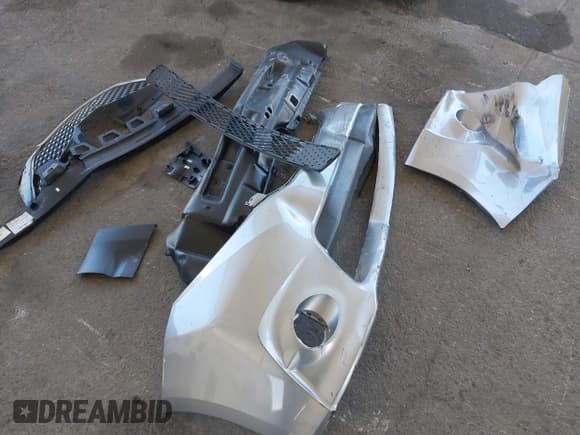 ✅ 2014 Toyota Sienna SE • VIN: 5TDXK3DC8ES485443 • Lot: 42685176. Listed on IAAI with 91,853 mi. Free auction sales archive from the USA and detailed vehicle history report at DreamBid. Image 12.