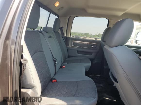 ✅ 2015 Ram 2500 Big Horn • VIN: 3C6UR5DJ4FG509916 • Lot: 60319045. Listed on Copart with 124,421 mi. Free auction sales archive from the USA and detailed vehicle history report at DreamBid. Image 10.