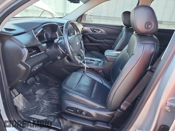 2019 Chevrolet Traverse Premier with VIN 1GNERKKW2KJ160605, listed as a Copart auction lot 85474195 with 117,715 mi miles and Clean title. Bid and sale history available at DreamBid. Image 7.