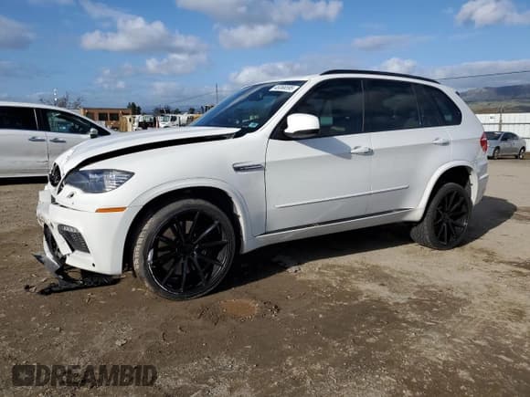 ✅ 2010 BMW X5 M • VIN: 5YMGY0C55ALK25116 • Lot: 45366595. Listed on Copart with 183,798 mi. Free auction sales archive from the USA and detailed vehicle history report at DreamBid. Image 1.