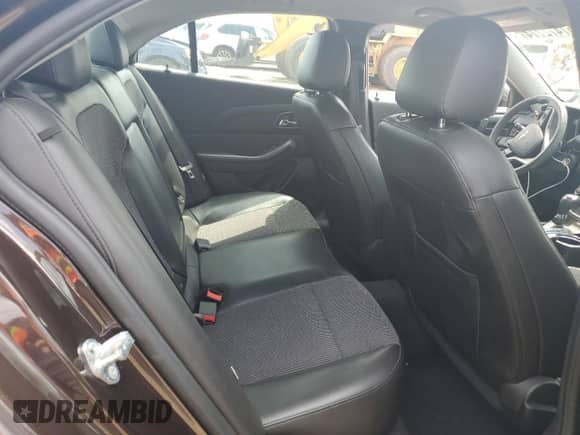 2015 Chevrolet Malibu LT z VIN 1G11C5SL8FF200042, wystawiony jako Copart lot #67472274 z przebiegiem 74 069 mil mil oraz Czysty tytuł • Clean title. Historia ofert i sprzedaży dostępna na DreamBid. Obrazek 11.