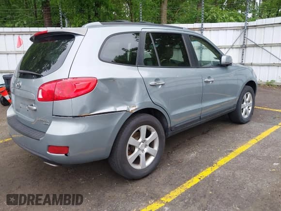 ✅ 2009 Hyundai Santa Fe SE • VIN: 5NMSH13E79H280107 • Лот: 42437996. Опубликован ранее на IAAI с пробегом 171 106 миль. Бесплатный доступ к архиву аукционных продаж из США и подробный отчёт об истории автомобиля на DreamBid. Изображение 4.