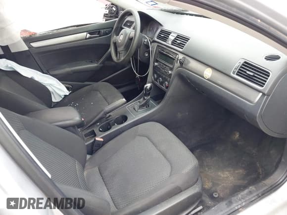 ✅ 2013 Volkswagen Passat S • VIN: 1VWAP7A3XDC061150 • Lot: 42422298. Listed on IAAI with 198,935 mi. Free auction sales archive from the USA and detailed vehicle history report at DreamBid. Image 5.