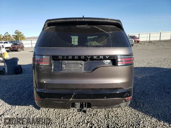 ✅ 2023 Land Rover Discovery HSE R-Dynamic • VIN: SALRM4EU2P2475381 • Лот: 43038055. Опубликован ранее на Copart с пробегом 21 122 миль. Бесплатный доступ к архиву аукционных продаж из США и подробный отчёт об истории автомобиля на DreamBid. Изображение 6.