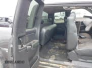 ✅ 2002 Chevrolet Silverado 1500 LS • VIN: 1GCEC19W92Z113373 • Lot: 43150075. Listed on IAAI with 174,842 mi. Free auction sales archive from the USA and detailed vehicle history report at DreamBid. Image 8.