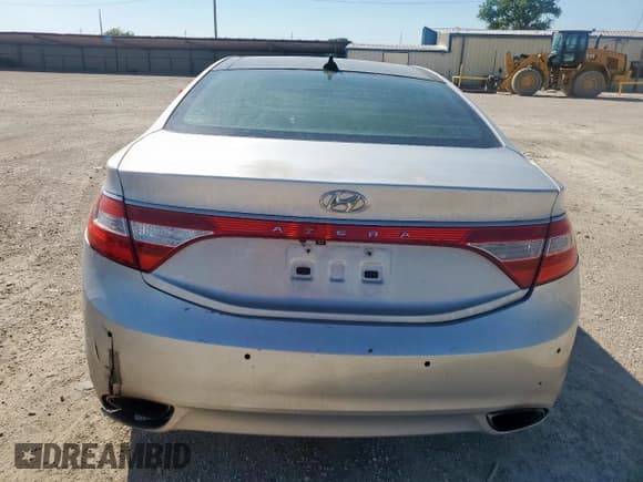 ✅ 2012 Hyundai Azera • VIN: KMHFH4JG8CA180568 • Лот: 71620145. Опубликован ранее на Copart с пробегом 192 343 миль. Бесплатный доступ к архиву аукционных продаж из США и подробный отчёт об истории автомобиля на DreamBid. Изображение 6.