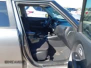 ✅ 2019 Kia Soul • VIN: KNDJN2A2XK7686365 • Лот: 43471400. Опубликован ранее на IAAI с пробегом 114 036 миль. Бесплатный доступ к архиву аукционных продаж из США и подробный отчёт об истории автомобиля на DreamBid. Изображение 5.