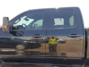 ✅ 2015 Chevrolet Silverado 2500HD LT • VIN: 1GC2KVEG2FZ548656 • Lot: 42496634. Wystawiony na IAAI z przebiegiem 248 812 mil. Bezpłatny archiwum sprzedaży aukcyjnych z USA i szczegółowy raport historii pojazdu na DreamBid. Zdjęcie 15.