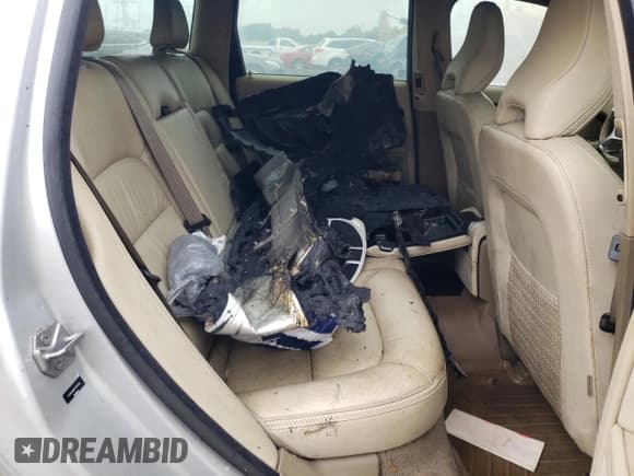 ✅ 2015 Volvo XC70 Premier Plus • VIN: YV4952NC8F1194106 • Lot: 67709684. Listed on Copart with Not provided. Free auction sales archive from the USA and detailed vehicle history report at DreamBid. Image 10.