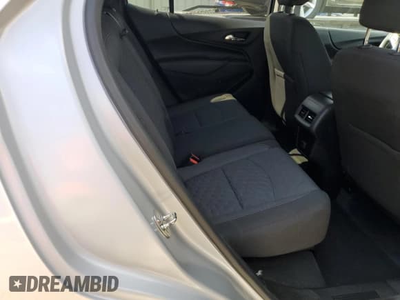 ✅ 2018 Chevrolet Equinox LT • VIN: 2GNAXSEV3J6236061 • Лот: 86767835. Опубликован ранее на Copart с пробегом 193 479 миль. Бесплатный доступ к архиву аукционных продаж из США и подробный отчёт об истории автомобиля на DreamBid. Изображение 11.