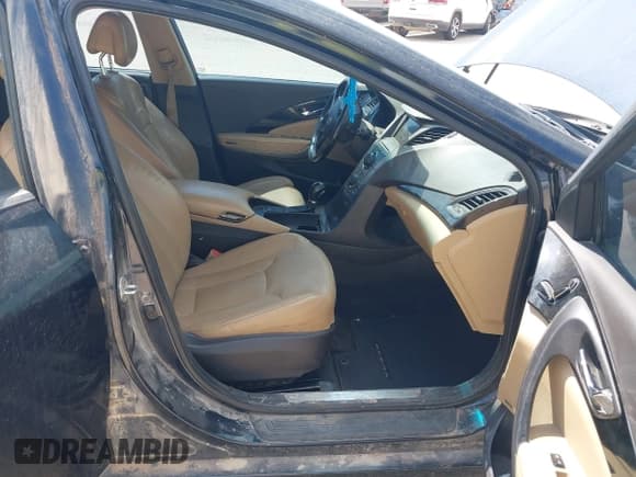 ✅ 2012 Hyundai Azera • VIN: KMHFH4JG8CA156433 • Лот: 43208679. Опубликован ранее на IAAI с пробегом 184 267 миль. Бесплатный доступ к архиву аукционных продаж из США и подробный отчёт об истории автомобиля на DreamBid. Изображение 5.