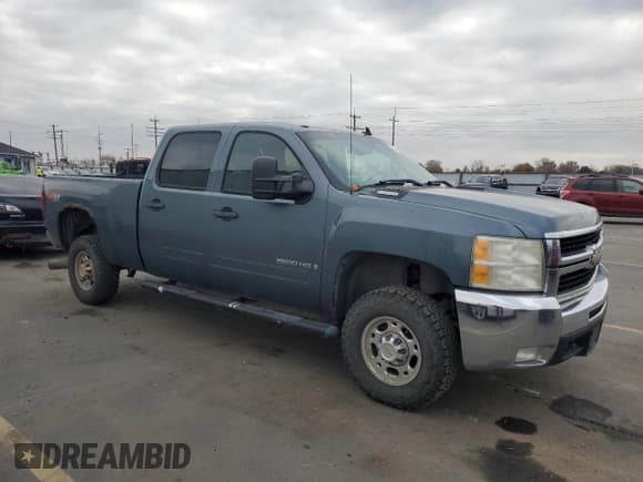 ✅ 2007 Chevrolet Silverado 2500HD 2LT • VIN: 1GCHK23607F503494 • Лот: 93263245. Опубликован ранее на Copart с пробегом 207 540 миль. Бесплатный доступ к архиву аукционных продаж из США и подробный отчёт об истории автомобиля на DreamBid. Изображение 4.